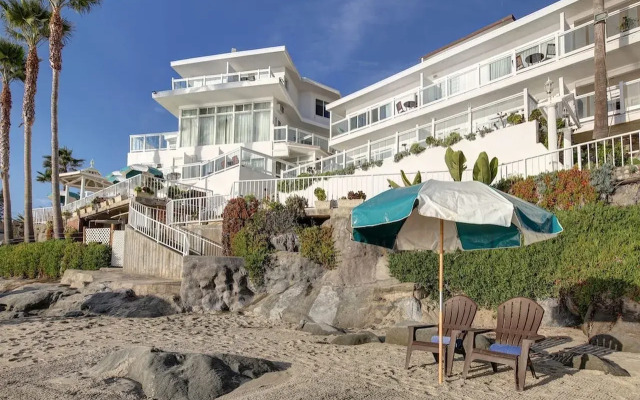 Capri Laguna on the Beach