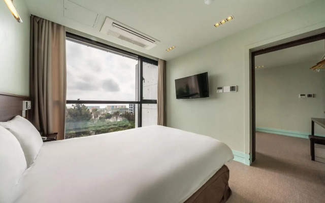 Sunrise Hotel Jungmun
