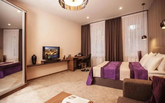 Отель Senator Maidan