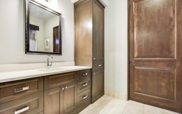 The Arrive Sapphire Home