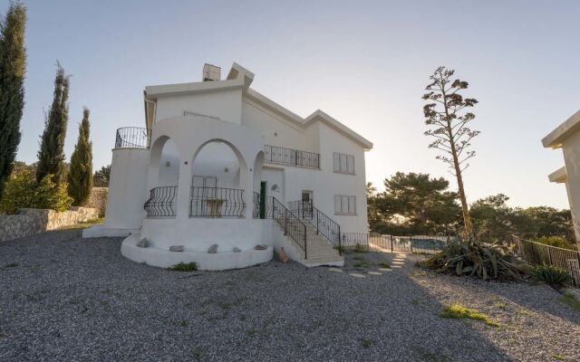 Villa Tortuga by Amy Villas