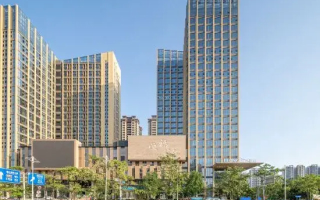 Elong Hotel (Zhanjiang Bay Bridge Branch)