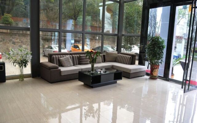 Fuyuan Baihe Holiday Hotel