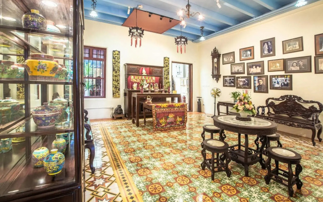 Woo Gallery and Boutique Hotel