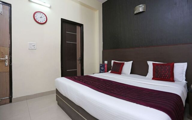 OYO 9601 Hotel Sunshine Residency Castle
