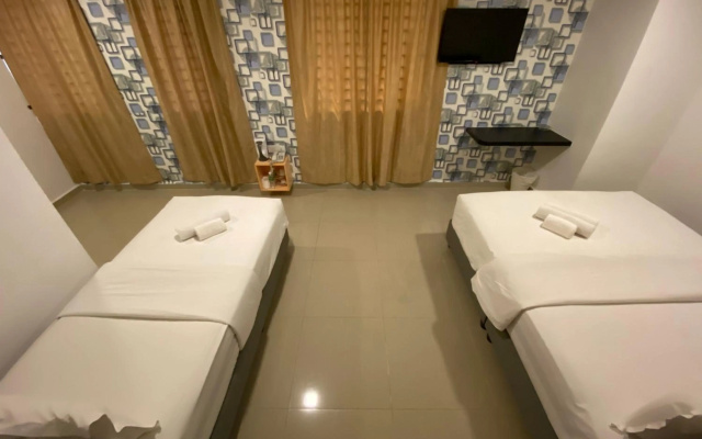 Shobi Hotel Johor Bahru Near CIQ JB – Guest Rooms – Johor Bahru