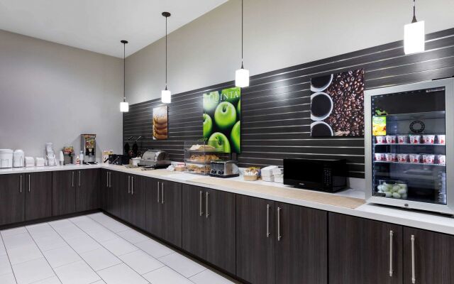 Comfort Inn & Suites