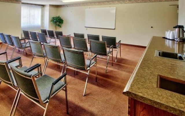 Western Skies Inn And Suites