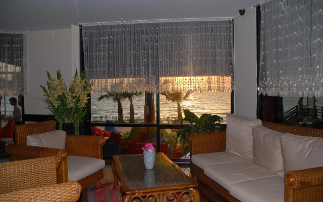 Sunday Beach Hotel