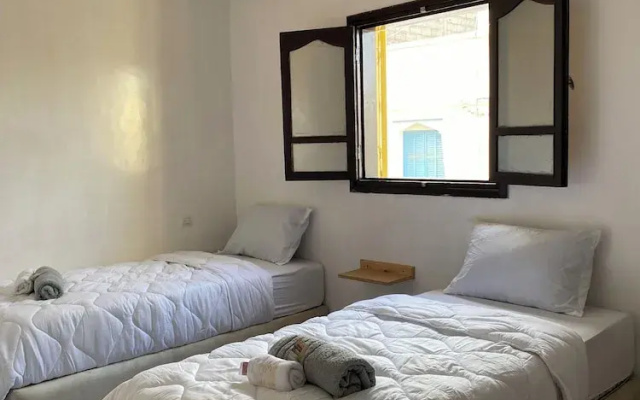 Titryte Surf House
