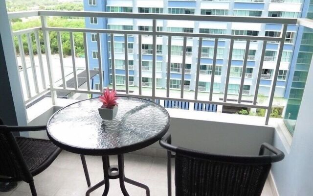 Lumpini Parkbeach Pattaya Pool View
