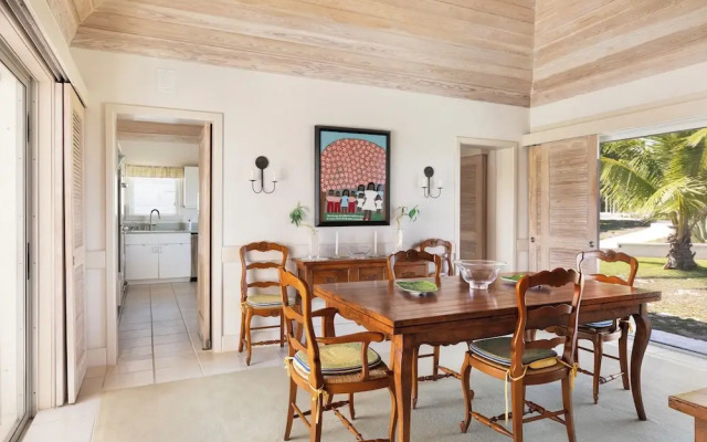 Windermere Paradise: Luxurious Estate With Amenities
