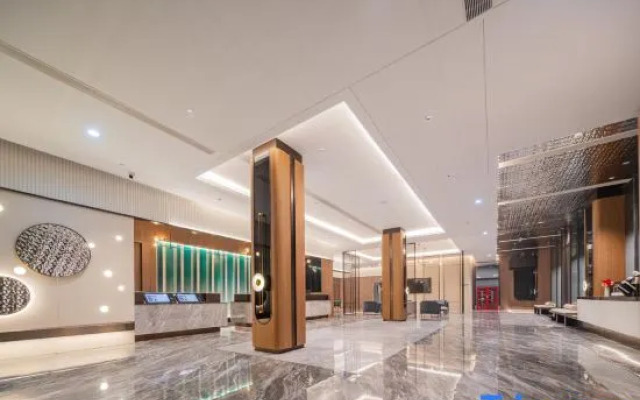 Starway Hotel (Chengdu Jintang Huaizhou New Town)