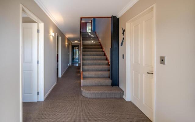 Akaroa Long Harbour Lookout - Akaroa Holiday Home