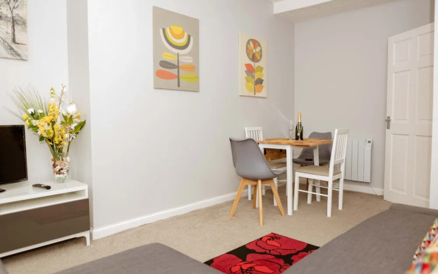 Stirling Central Apartment