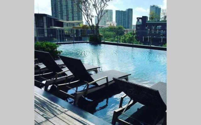 The Base Park East - Bangkok Sukhumvit 77