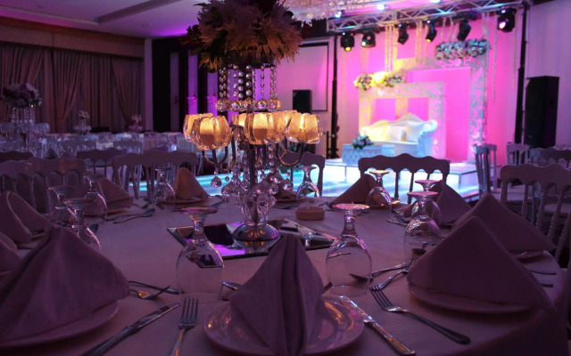 Meneur Hotel
