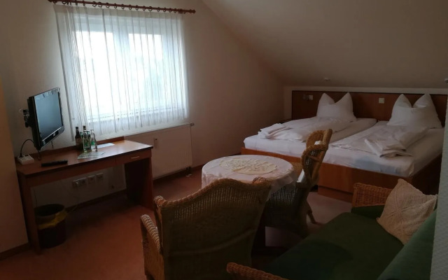 Weinbau & Pension "8Zeilen"