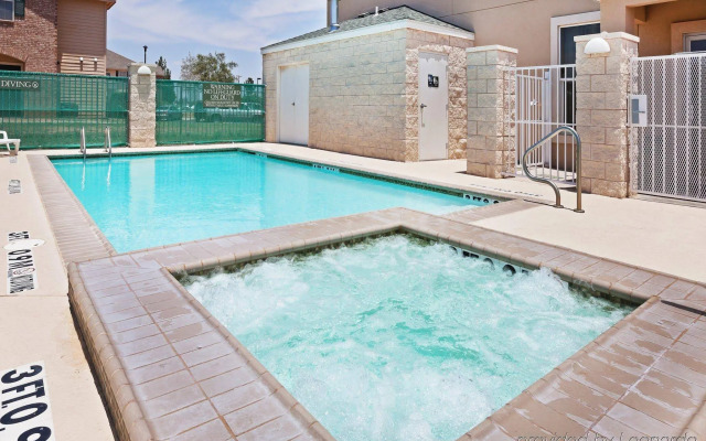 Red Roof Inn & Suites Midland