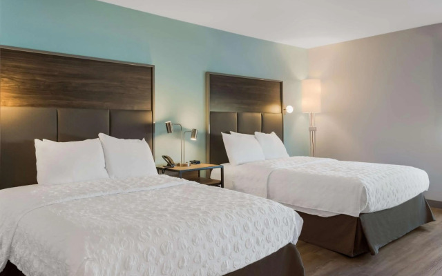 Tru by Hilton Greensboro, NC