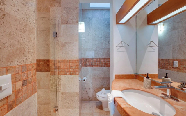 Oceanfront Isla Mujeres Estate w/ Infinity Pool!