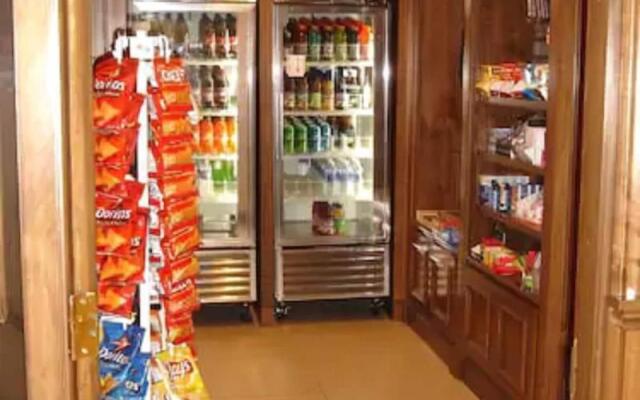 Decatur Conference Center & Hotel