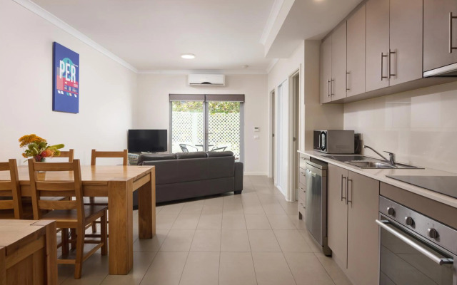 Airport Apartments by Vetroblu