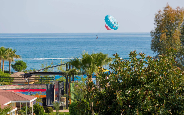 Limoncello Sandy Beach Hotel