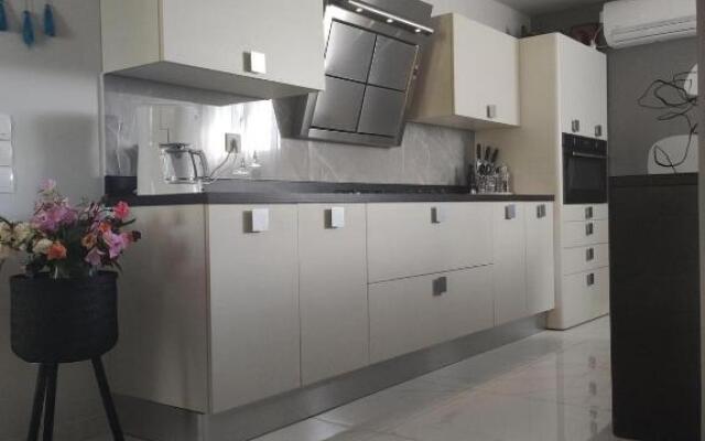 Crystal Luxury Apartment