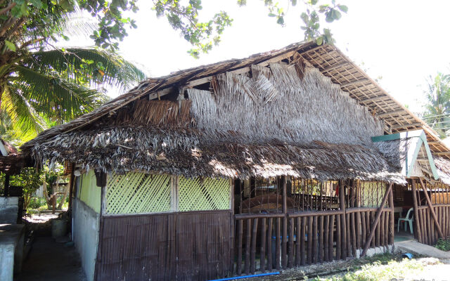 Gorion Beach Resort