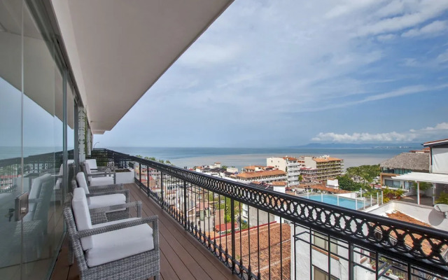 Pier 57 Zona Romantica Puerto Vallarta