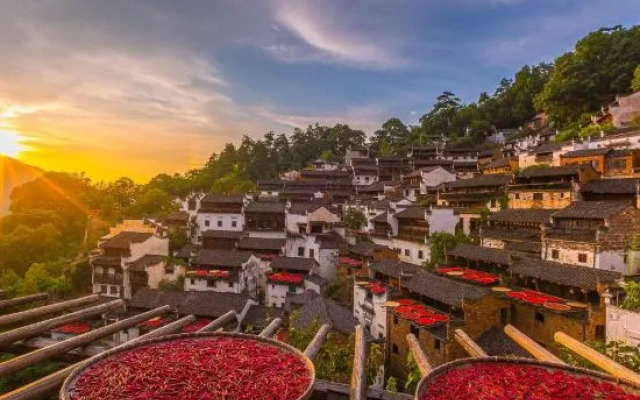 Wuyuan Linxi Youke Homestay (Guling Scenic Area)