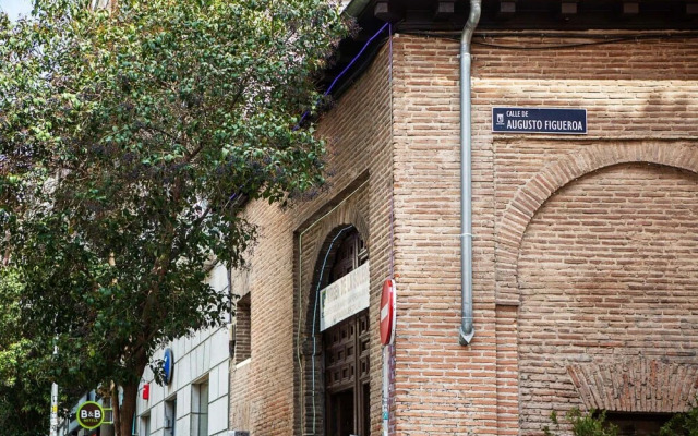 Lovely 3bed W/balcony in Madrid City Center