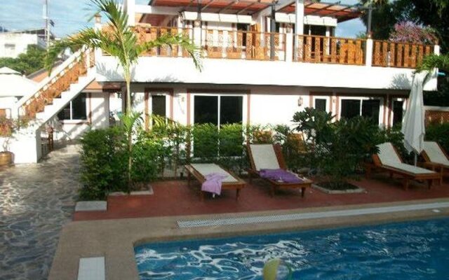 Siam Jasmine Hotel and Restaurant