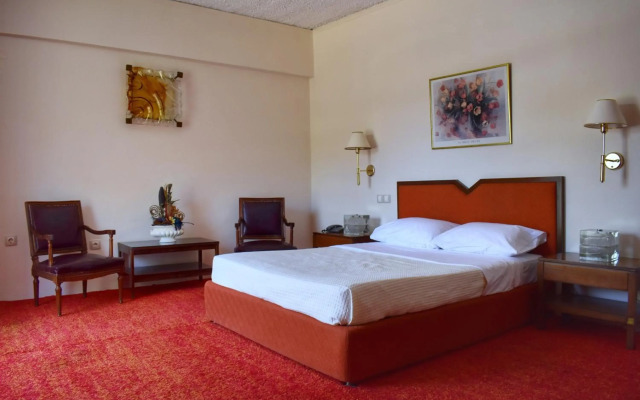 Theoxenia Messolonghi