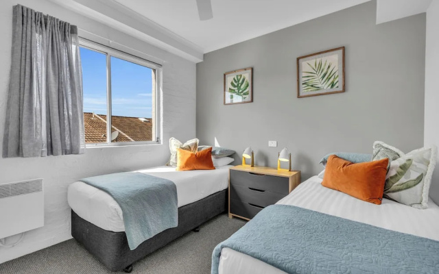 The Palms Apartments – Guest Rooms – Merimbula