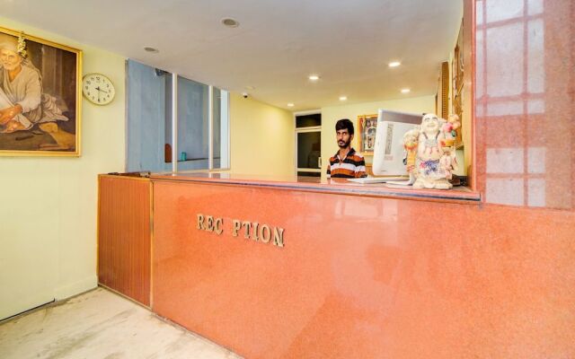 Oyo 40720 Hotel Srs Regency