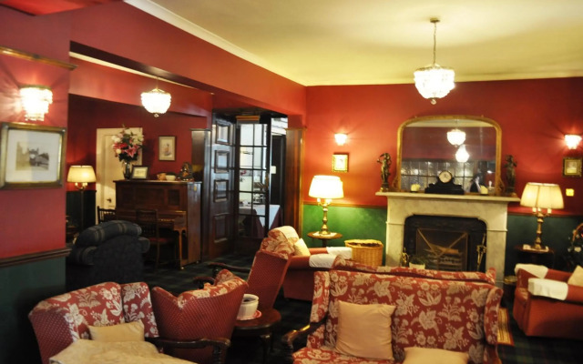 Atholl Arms Hotel