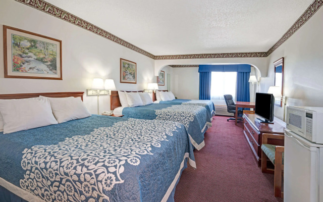 Ramada by Wyndham Sellersburg/Louisville North