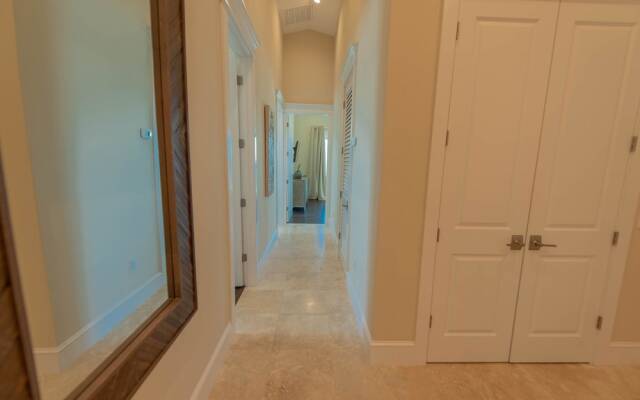 Beach Side Paradise Apartment 7