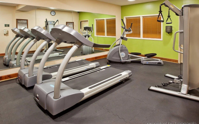 Country Inn & Suites by Radisson, Savannah Midtown, GA