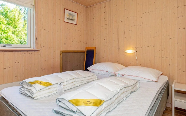 6 Person Holiday Home in Logstor
