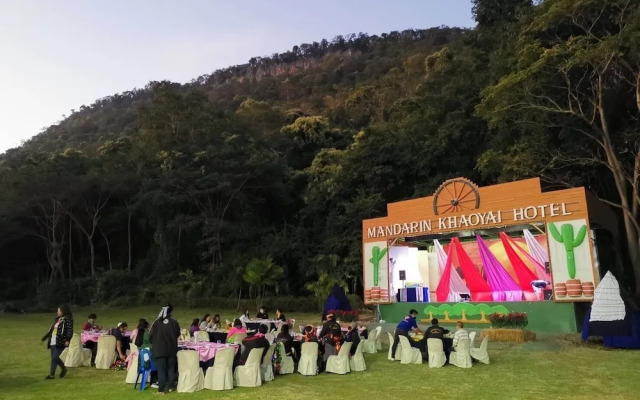 Mandarin Golden Valley Hotel & Spa