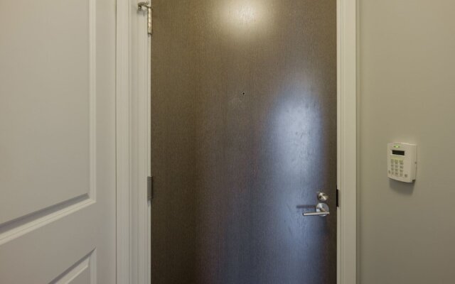 Opal Suite