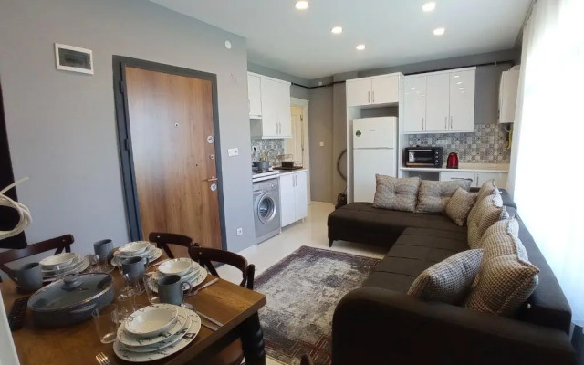 Cute Home in Historical Area 3B