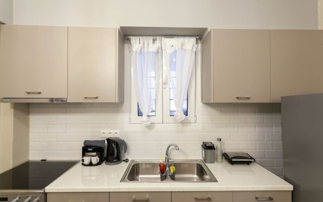 Privilege Flat Renovated Upscale Studio