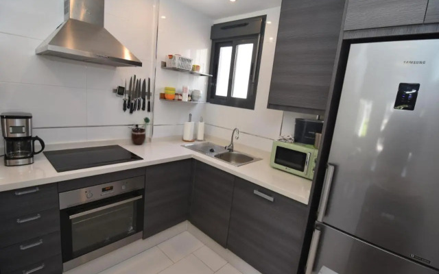 Penthouse Oasis Beach IV N  142