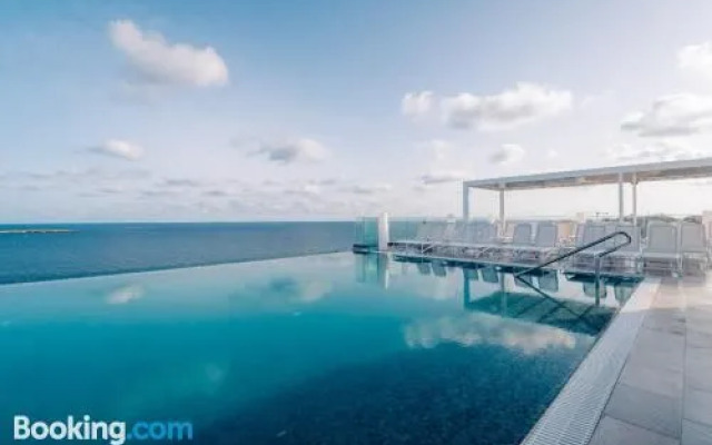 Seaview Hotel