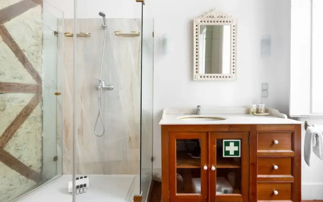 JOIVY Unique 1-BR Apartment in central Chiado