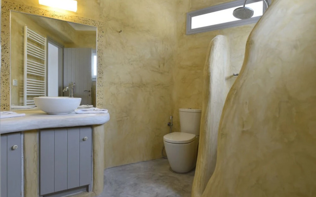 Deluxe Villa - Infinity Pool & Helipad by VillaRentalsgr